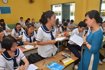 Nhiệm vụ cấp bách của giáo dục hiện nay là gì?