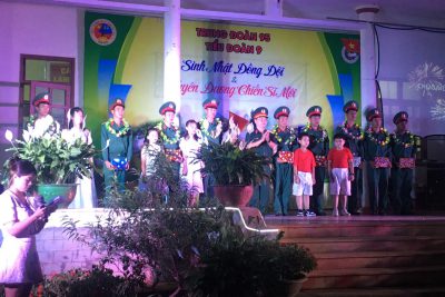Đội viên Trường TH Trần Quốc Tuấn sinh hoạt cùng Tiểu đoàn kết nghĩa