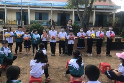 Phát động phong trào  “nuôi heo đất”
